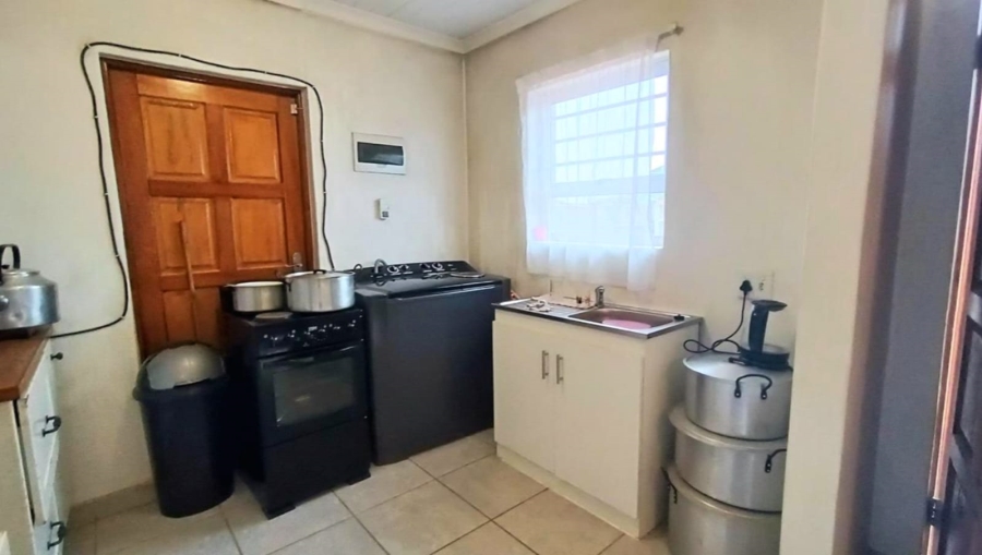 3 Bedroom Property for Sale in Dalvale Western Cape